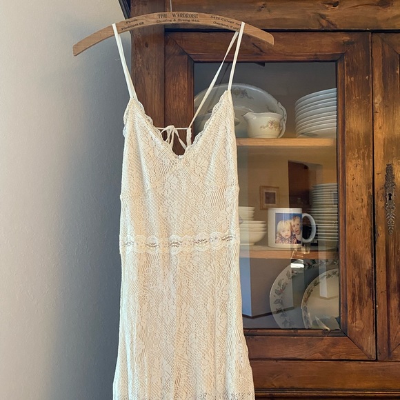 Ecoté White Lace Wide Leg Jumpsuit - Picture 2 of 12